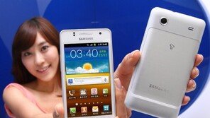 4인치 보급형 스마트폰 나와