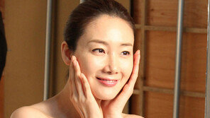 최지우, 변치 않는 여신미모+‘매끈’ 꿀피부