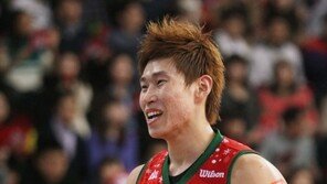 안양 오세근, 두 달 연속 ‘이달의 선수’ 선정