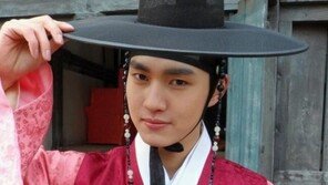 ‘해품달’ 이민호, “양명 사진보며 굿나잇”… ‘꽃도령앓이!’