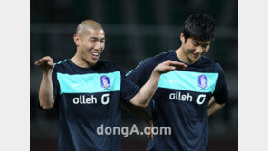 기성용 “차두리 선수, K리그에서 보고 싶습니다”