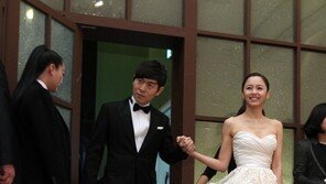 [포토] 김가온-강성연, 손 꼭잡고 등장