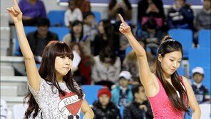 [포토] 치어리더, 늘씬한 몸매를 뽐내며!