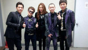 김희선, 울랄라세션과 훈훈 인증샷 ‘응원+선물까지?’