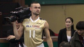 [포토] 카메라 감독으로 변신한 안젤코