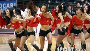 [포토] 치어리더 ‘흔들어 주세요’