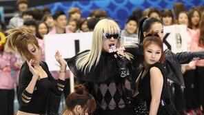 [포토] 붐, 레이디가가로 충격변신 ‘원조보다 더 파격’