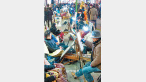 [부산/경남]추위 잊은 거리의 화가들