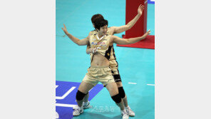 별들의 개그 본능…팡!팡! 터졌다