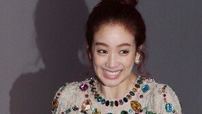 [포토] 정려원 ‘아직 찍지마세요’