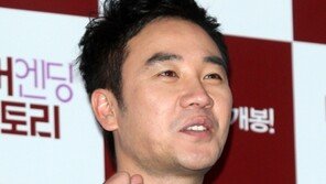 [포토] 엄태웅 ‘영화 재미있게 봐주세요’