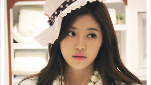 [더우먼동아 스타 뷰티] 박한별 “나만의 피부 보습법 & 아이 메이크업 노하우”