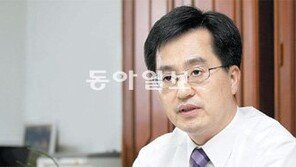 판잣집-천막촌 전전하던 상고생 38년 담금질… ‘차관 신화’ 쓰다