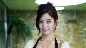 [포토]클라라, 숨겨온 반전 몸매 공개