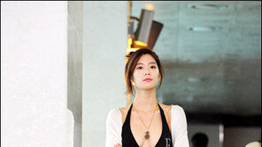 [포토]클라라, 늘씬한 몸매 부럽네