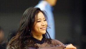 [포토] 농구공이 날아와도 춤은 계속된다