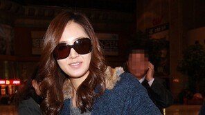 [포토] 소녀시대 유리, 공항패션 ‘차도녀 콘셉트’?