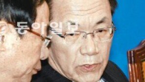 정체 드러난 ‘뿔테 안경男’… 全大 돈봉투의혹 수사 급물살