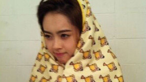 고아라, 대두 인증샷? ‘강심장 대기실서 찰칵’