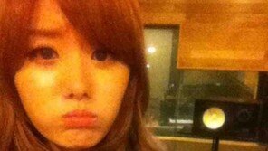 시크릿 송지은, 홀로 녹음실에서…‘애교’ 폭발