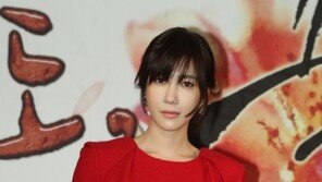 이지아, 배용준 떠나 홀로서기