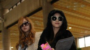 [포토] 소유-보라, “선글라스로 자랑 좀 할까요”