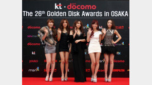 [포토] 카라 박규리, 나홀로 여신… ‘하의실종 안해!’