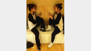 박규리-구하라, ‘데칼코마니’ 쌍둥이 복장 폭소