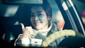 ‘빠담빠담’ 한지민, 촬영장 추위 녹이는 ‘햇살미소’