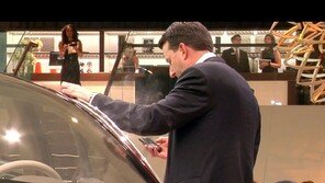 콘셉트카의 굴욕... “불나는 거 아냐?”