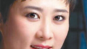 [Beauty]맥 수석 메이크업 아티스트 변명숙 씨“촉촉 탱글한 피부‘코리안 스타일’이 대세”