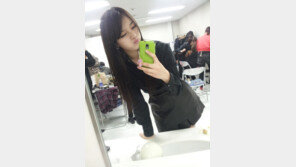 수지, 레드카펫 전…‘성숙미 넘치는 미모’