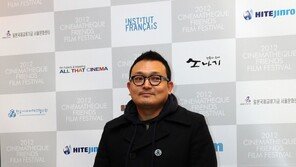 [포토] 이해영 영화감독 ‘이런 자리 어색해~’