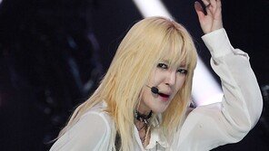 [포토] NS윤지, 섹시로 완전무장… 아찔한 눈빛 발사