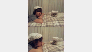 ‘4차원’ 최강희 커플모자 착용샷 “발싸개 나눠썼어요”