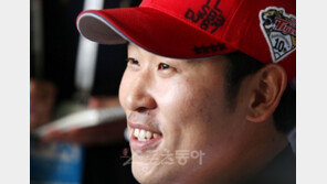 MVP 윤석민, 신무기 개발 대신 ‘3억 8000만원짜리 슬라이더’ 선택