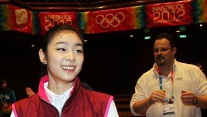 [포토] 김연아, 소심한 짱구춤 ‘울라 울라~’