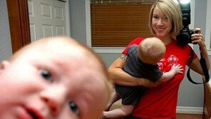 ‘엄마가 셀카를 찍었다’ 화제… “엄마 혼자 신났네!”