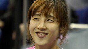 [포토] 김단비 살인미소 ‘내가 좀 잘하지’