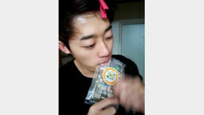 [스타 온라인] ‘버스커버스커’ 김형태, 꿀피부 눈부시네요