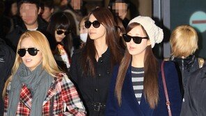 [포토] 소녀시대 써니, 고개 푹 숙이고 등장… 무슨 일이?
