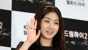 [포토] 강소라, 검은색 시스루 ‘눈에 띄네’