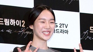 [포토] 정연주 ‘깜찍 브이’