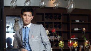 [인터뷰] 이정재 “결혼? 사실 아냐”..“임세령 씨완 친구일 뿐”