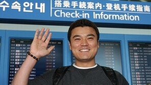 추신수, 490만 달러에 1년 재계약… ‘23.3% 상승’