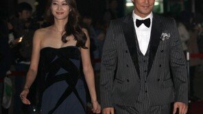 [포토] 김성수 계탔네… 톱모델 이현이와 공동MC