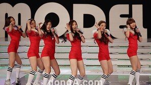 [포토] 에이핑크, 레드 점프수트…꿀벅지 대방출