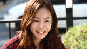 한지민, 박유천의 여자로 콕!