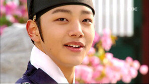 여진구 “전교 10등 아닌 50등” 해명… “어쨌든 대단해!”