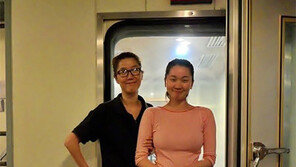 장윤주 ‘직찍’ 화제, 티셔츠 한 장으로 ‘리얼’ 몸매 뽐내